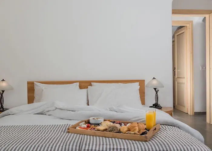 Aspronisi Luxury With Caldera View Megalochori (Santorini)