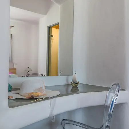 Villa Aspronisi Luxury With Caldera View